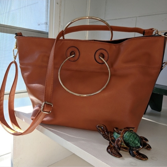 Tote - Picture 2 of 6